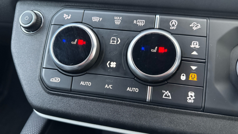 Land Rover Defender 3.0 D250 X-Dynamic SE 110 5dr Auto Diesel Estate